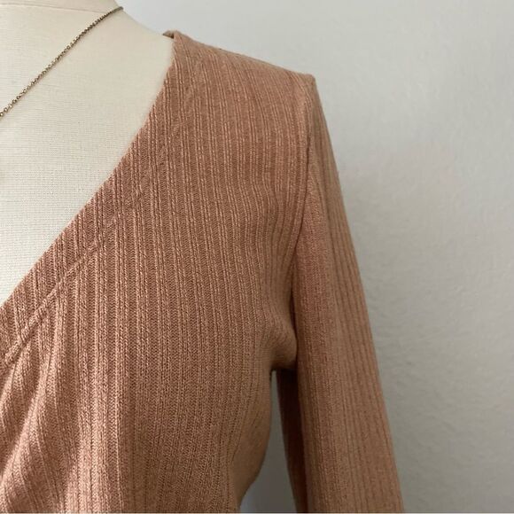 Tan Knit Ribbed Ruched Top - Picture 2 of 6